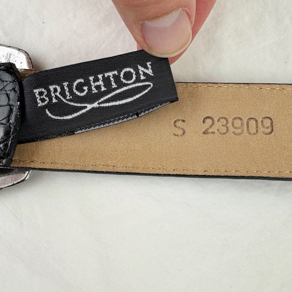 Brighton Black & Brown Alligator Embossed Belt - Picture 5 of 9
